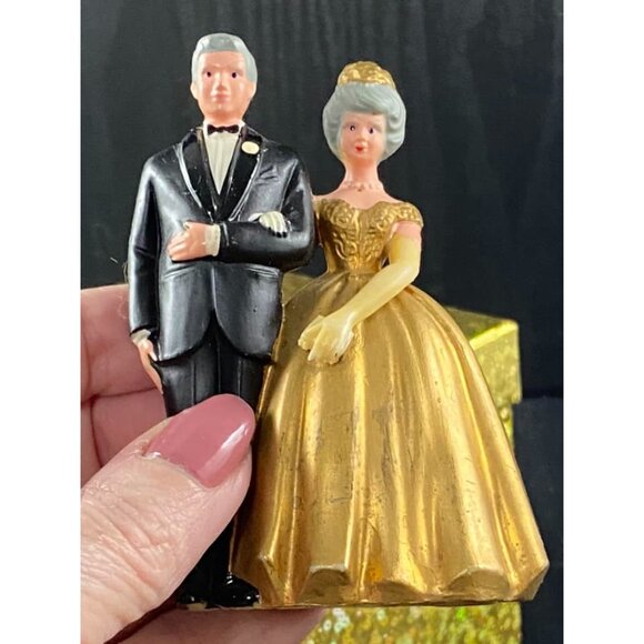 Vintage Wilton Golden Anniversary Wedding Bride & Groom Cake Topper Hong Kong - Picture 5 of 6
